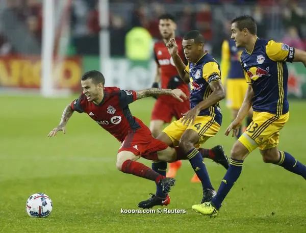 ?i=reuters%2f2017-11-05%2f2017-11-05t224749z_1340704602_nocid_rtrmadp_3_mls-eastern-conference-semifinal-new-york-red-bulls-at-toronto-fc_reuters