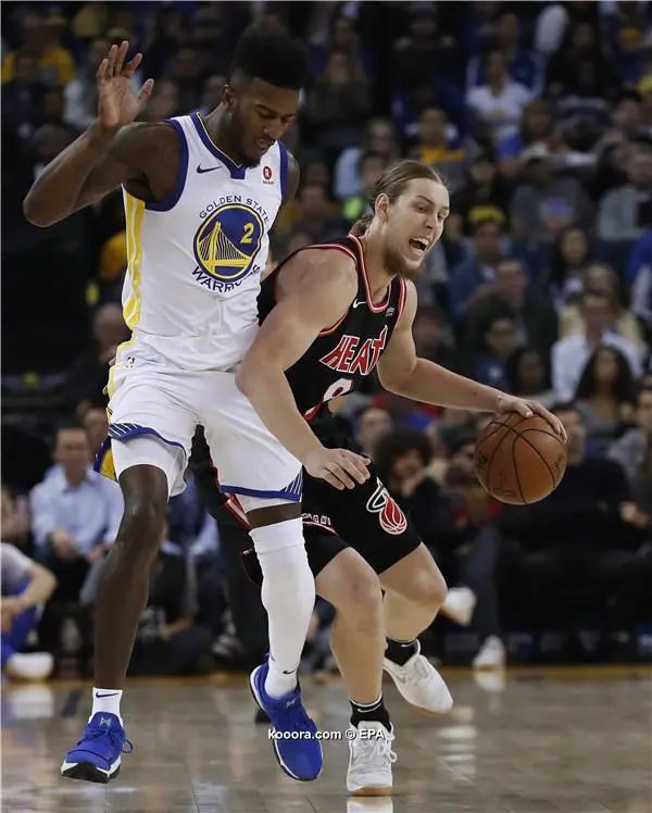 ?i=epa%2fbasketball%2f2017-11%2f2017-11-07-06312613_epa