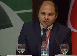 نصر عزام