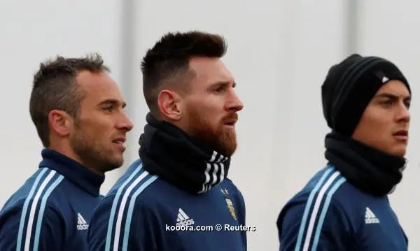 ?i=reuters%2f2017-11-07%2f2017-11-07t102418z_2035774127_rc196b8b38e0_rtrmadp_3_soccer-friendly-rus-arg-training_reuters