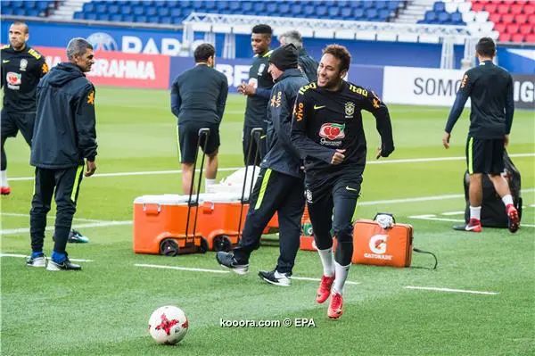 ?i=epa%2fsoccer%2f2017-11%2f2017-11-07%2f2017-11-07-06314175_epa