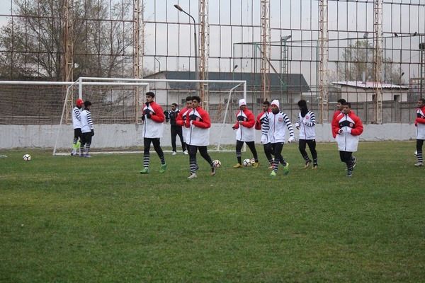 جانب من تدريبات منتخب البحرين