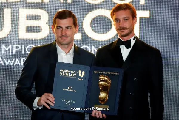 ?i=reuters%2f2017-11-07%2f2017-11-07t184242z_1894956118_rc14f2093530_rtrmadp_3_soccer-golden-foot-award_reuters