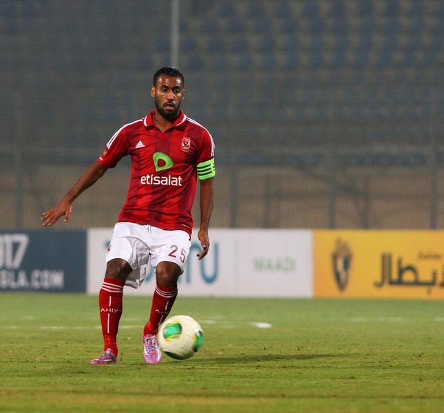 حسام عاشور
