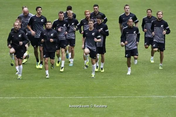 ?i=reuters%2f2013-11-12%2f2013-11-12t214237z_843140987_gm1e9bd0fsv01_rtrmadp_3_soccer-world_reuters