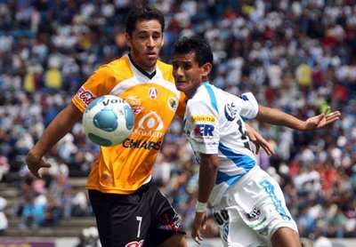 جانب من مباراة بويبلا و جاكوارز الت انتهت بالتعادل 3-3