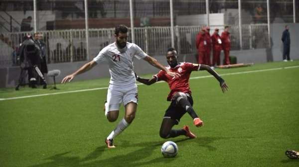 من مباراة تونس وليبيا في الجزائر