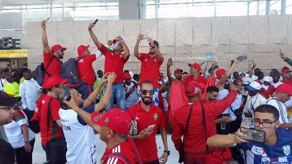 صور الجمهور المغربي بأبيدجان