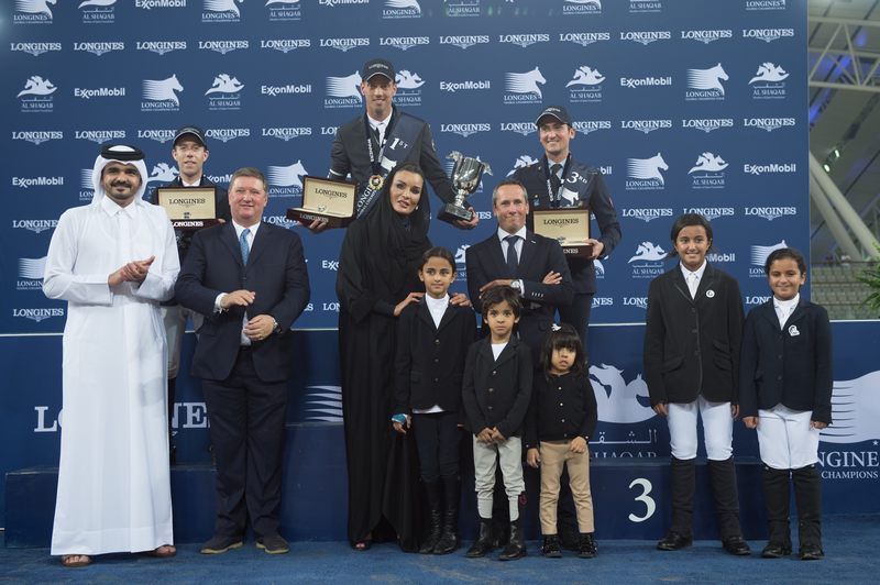 جانب من التتويج