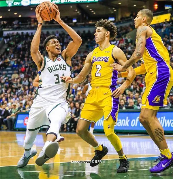 ?i=epa%2fbasketball%2f2017-11%2f2017-11-12-06323601_epa