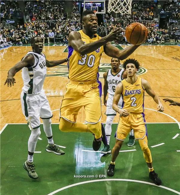 ?i=epa%2fbasketball%2f2017-11%2f2017-11-12-06323623_epa