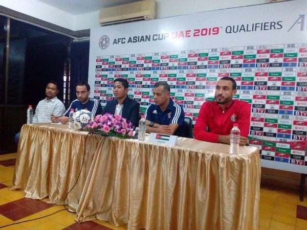 من المؤتمر الصحفي لمدرب الأردن