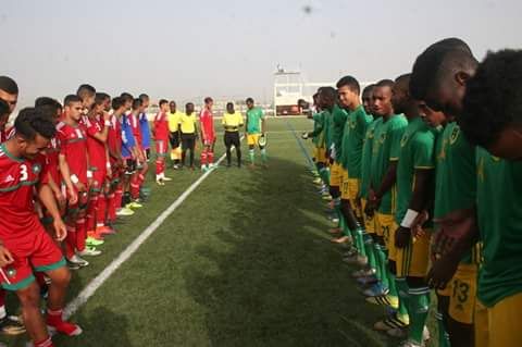 قبل بداية اللقاء