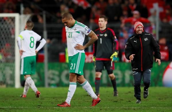 أيرلندا الشمالية ودعت حلم المونديال بشكل مثير للجدل