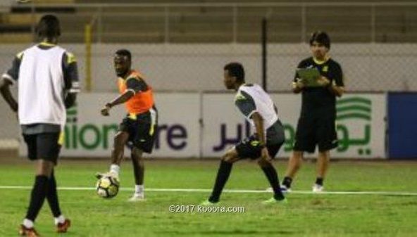 جانب من التدريبات