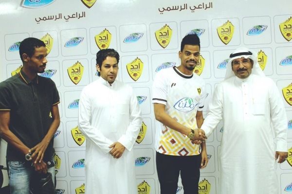  سلمان الصبياني أثناء تقديمه