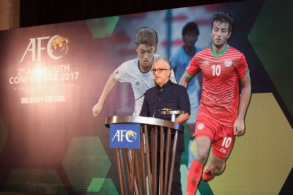 الشيخ سلمان يتحدث في حفل افتتاح المؤتمر