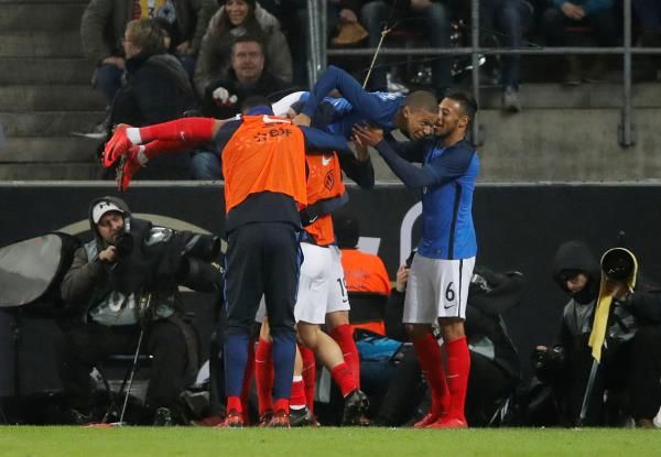 من مواجهة ألمانيا وإنجلترا الودية