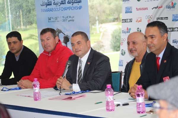 جانب من المؤتمر الصحفي