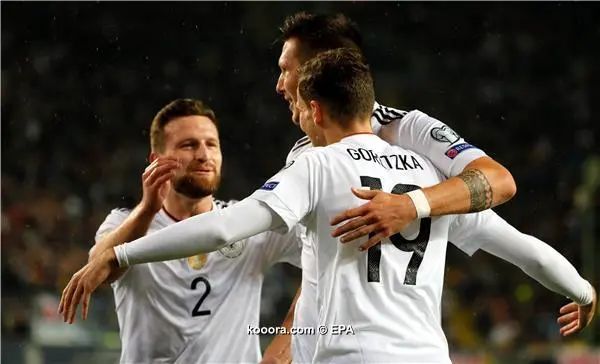 ?i=epa%2fsoccer%2f2017-10%2f2017-10-08%2f2017-10-08-06253215_epa