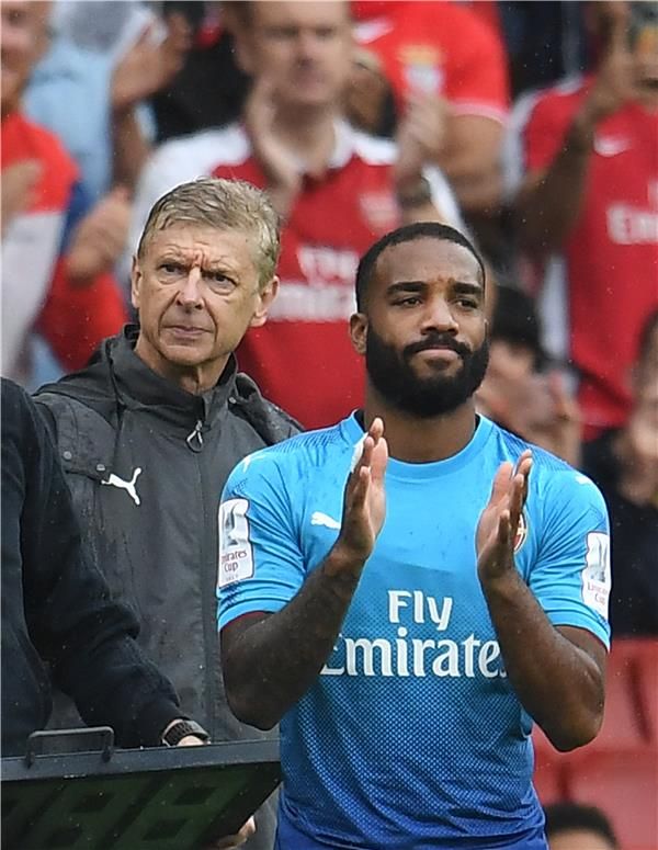 فينجر ولاكازيت