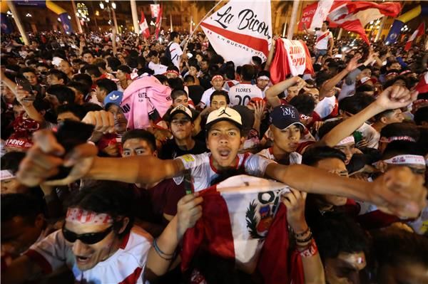 جماهير بيرو