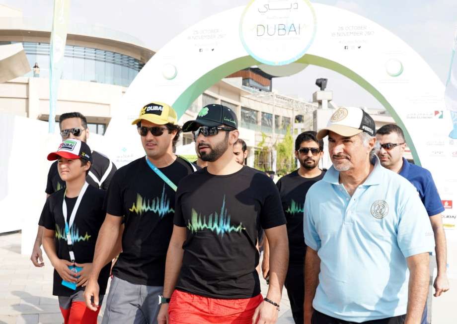 الشيخ منصور بن محمد يشهد الكرنفال الختامي