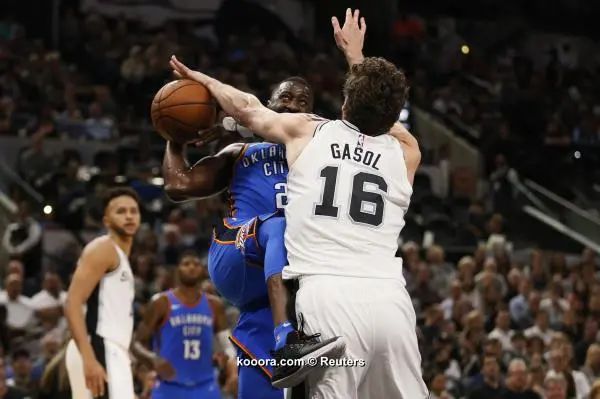 ?i=reuters%2f2017-11-18%2f2017-11-18t021818z_2127514117_nocid_rtrmadp_3_nba-oklahoma-city-thunder-at-san-antonio-spurs_reuters