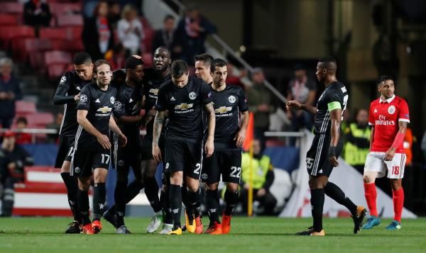 لاعبو مانشستر يونايتد