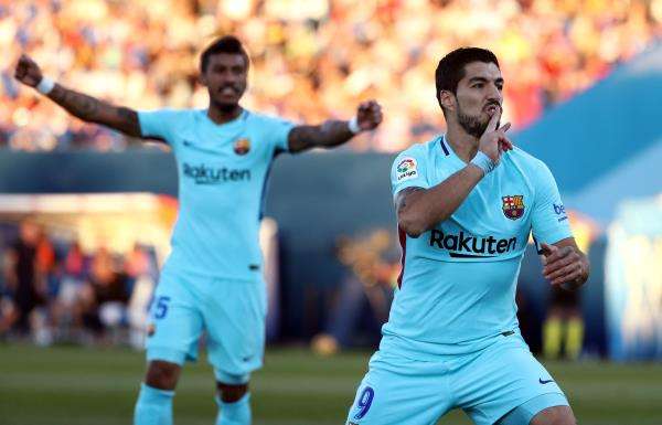 فرحة لاعبي برشلونة