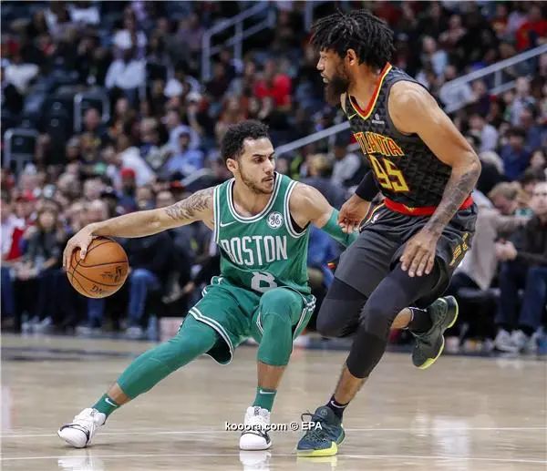 ?i=epa%2fbasketball%2f2017-11%2f2017-11-19-06338151_epa