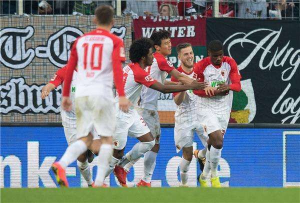 لاعبو أوجسبورج 