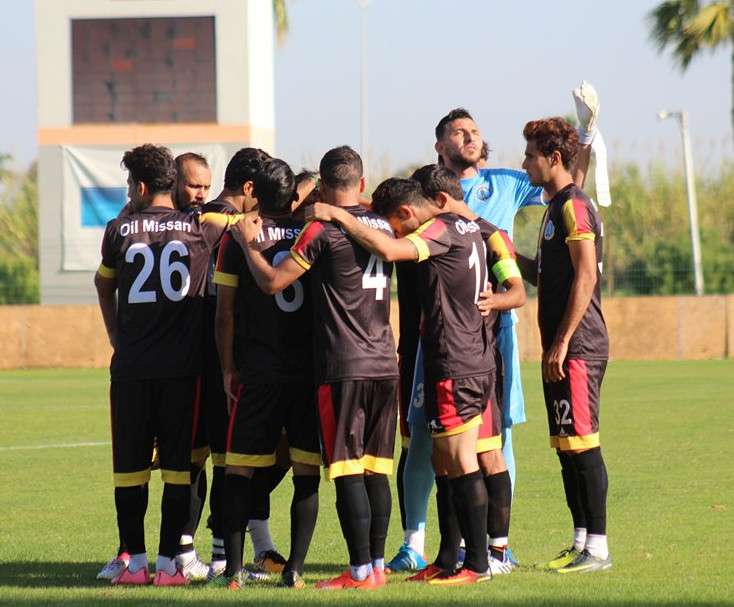 لاعبو نفط ميسان