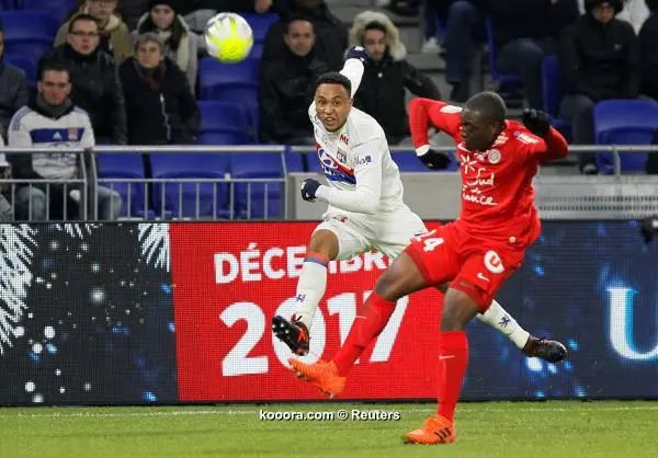 ?i=reuters%2f2017-11-19%2f2017-11-19t172751z_745043083_rc1cbfcab2c0_rtrmadp_3_soccer-france-lyo-mpl_reuters