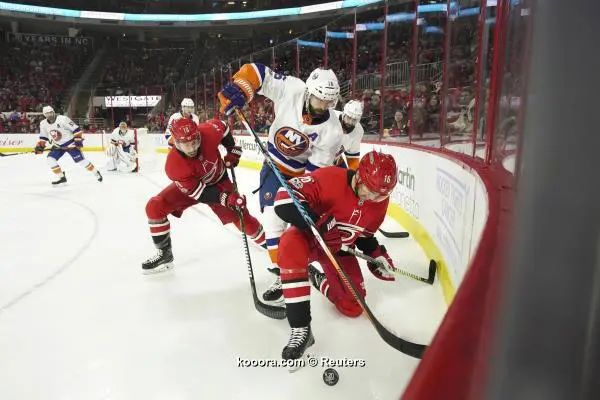 ?i=reuters%2f2017-11-19%2f2017-11-19t235643z_123235588_nocid_rtrmadp_3_nhl-new-york-islanders-at-carolina-hurricanes_reuters