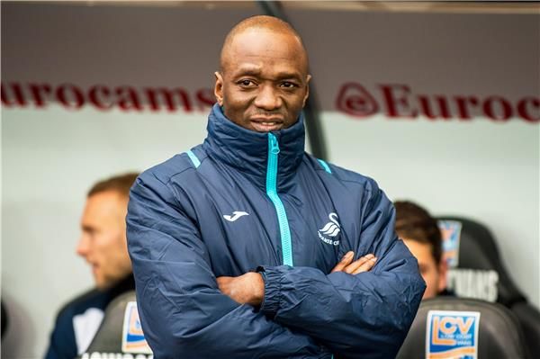 كلود ماكيليلي	