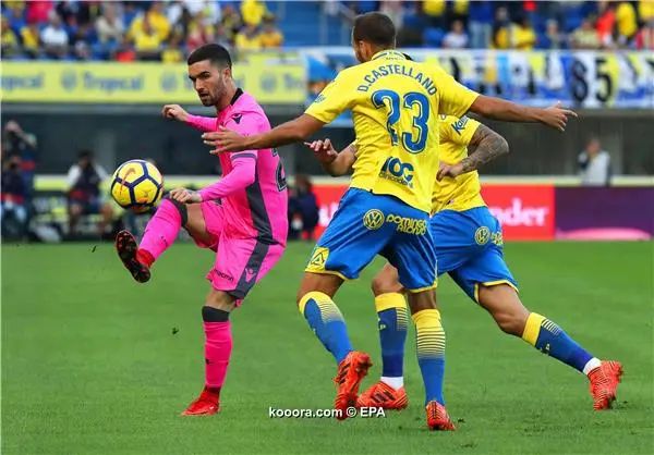 ?i=epa%2fsoccer%2f2017-11%2f2017-11-19%2f2017-11-19-06339167_epa