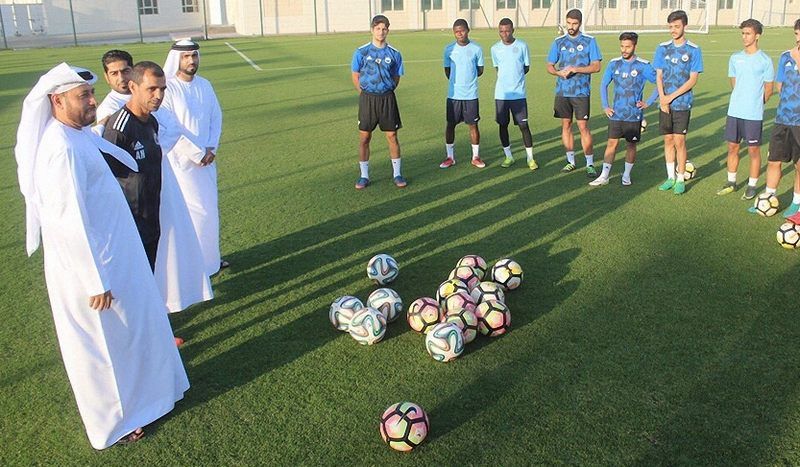 جانب من تدريبات الفريق