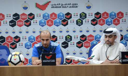  عبد العزيز العنبري من المؤتمر الصحفي