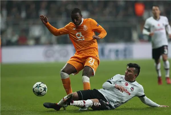 ?i=epa%2fsoccer%2f2017-11%2f2017-11-21%2f2017-11-21-06342500_epa