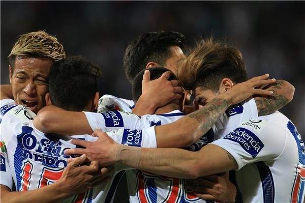 لاعبو باتشوكا