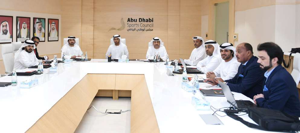 من الاجتماع