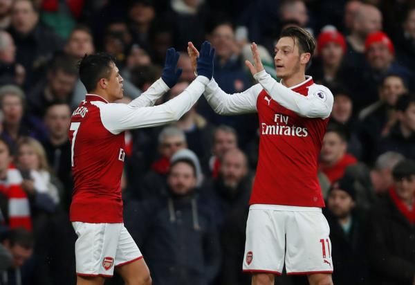 أوزيل وسانشيز