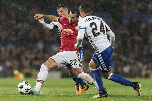 جانب من لقاء سابق بين الفريقين