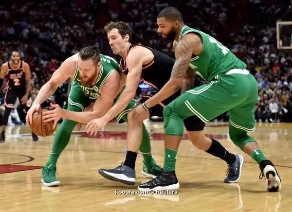 ?i=reuters%2f2017-11-23%2f2017-11-23t033936z_1376249633_nocid_rtrmadp_3_nba-boston-celtics-at-miami-heat_reuters