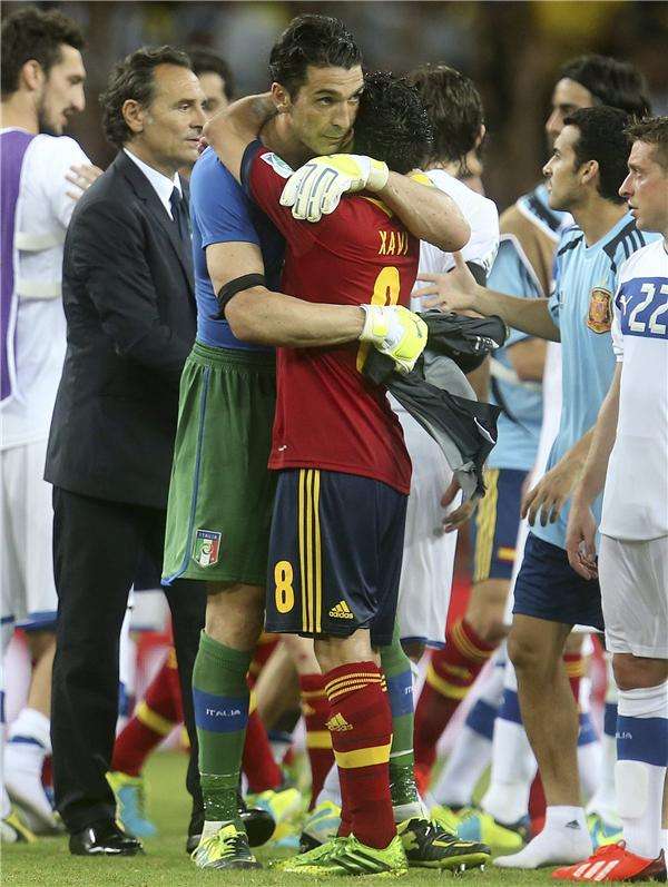 بوفون وتشافي 