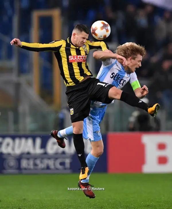 ?i=albums%2fmatches%2f1067708%2f2017-11-23t183037z_1867382615_rc1656199820_rtrmadp_3_soccer-europa-laz-vit_reuters