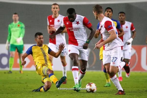 ?i=reuters%2f2017-11-23%2f2017-11-23t203104z_1158078992_rc12131af3c0_rtrmadp_3_soccer-europa-mta-slp_reuters
