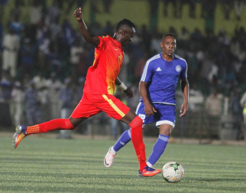 لقاء سابق بين الهلال والمريخ