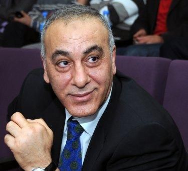 السيد رعد حمودي رئيس اللجنة الاولمبية الوطنية العراقية